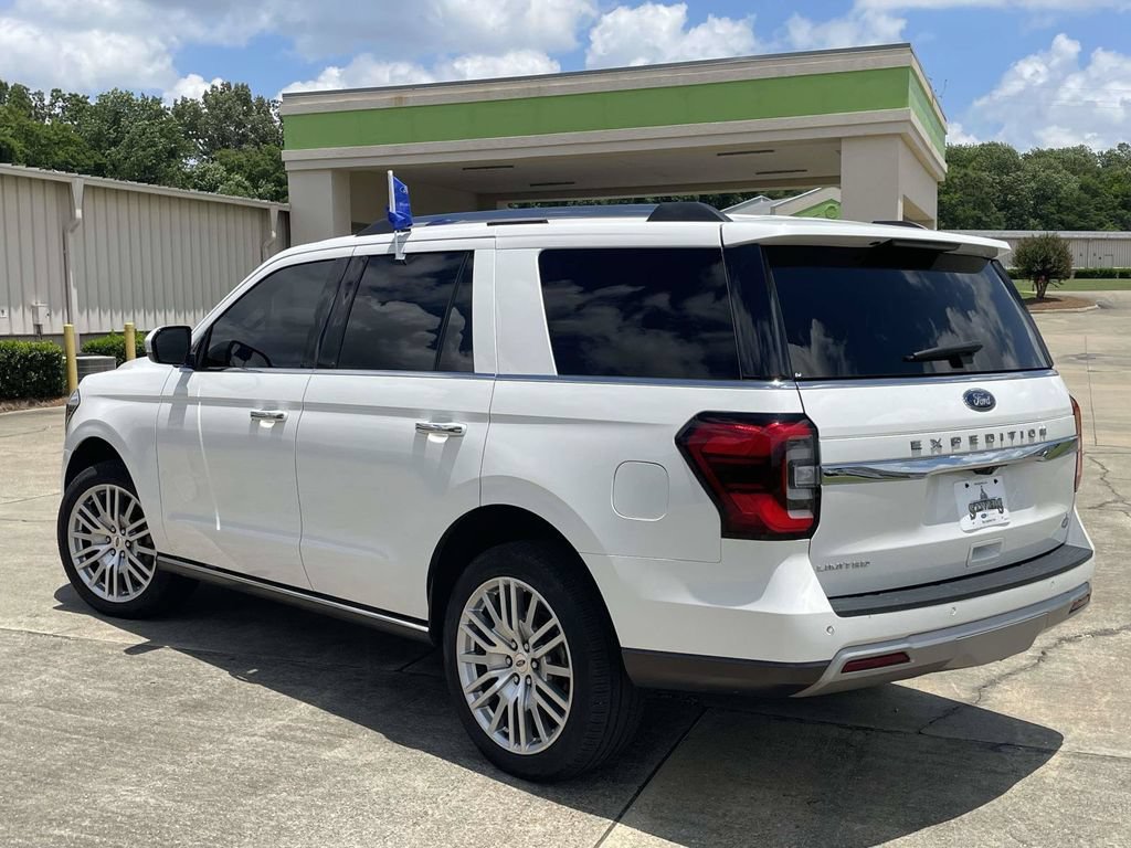Certified 2024 Ford Expedition Limited RWD image 5