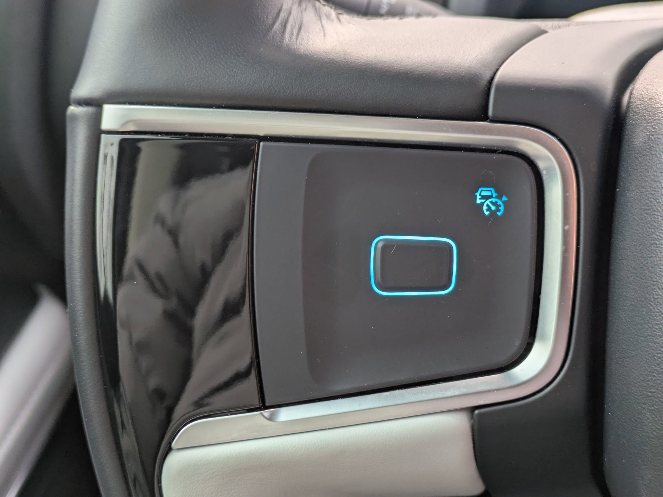 Certified 2025 Ford Expedition Platinum w/ Driver's Package image 17