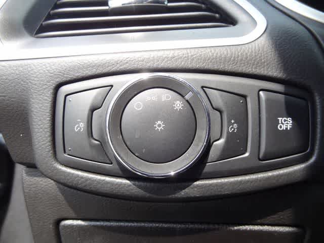 Certified 2021 Ford Edge SE FWD image 15