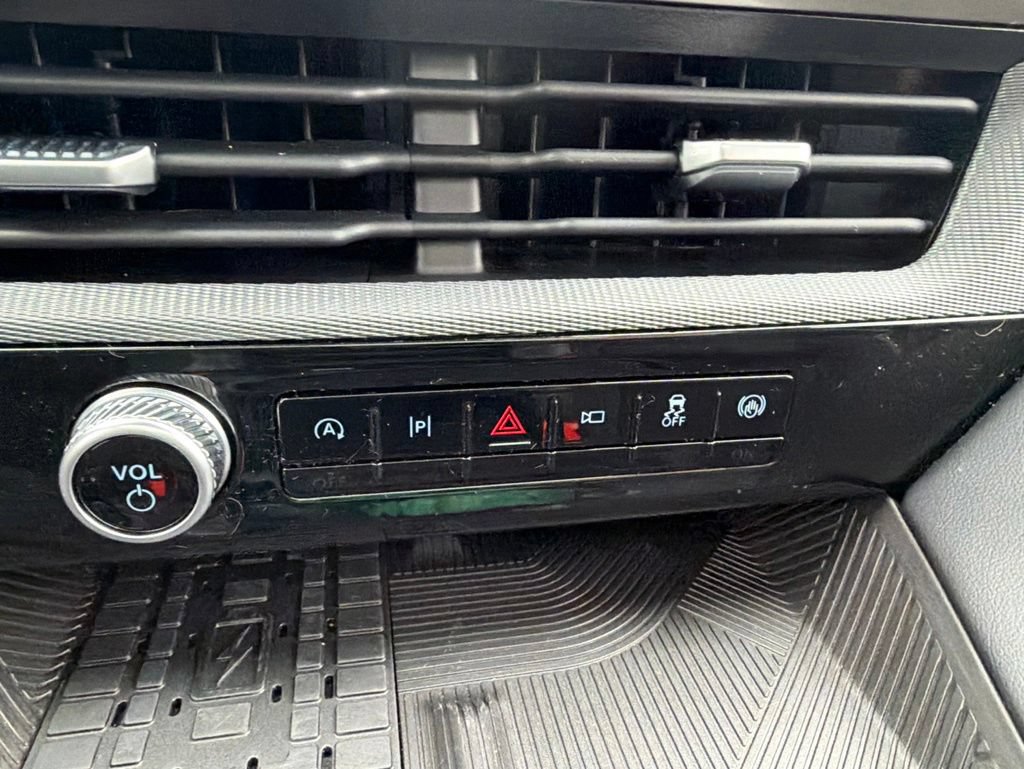 Certified 2025 Ford Explorer ST AWD/4WD image 36