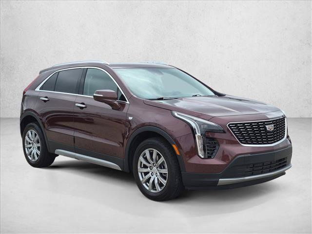 Used 2023 Cadillac XT4 Premium Luxury w/ Cold Weather Package AWD/4WD image 3
