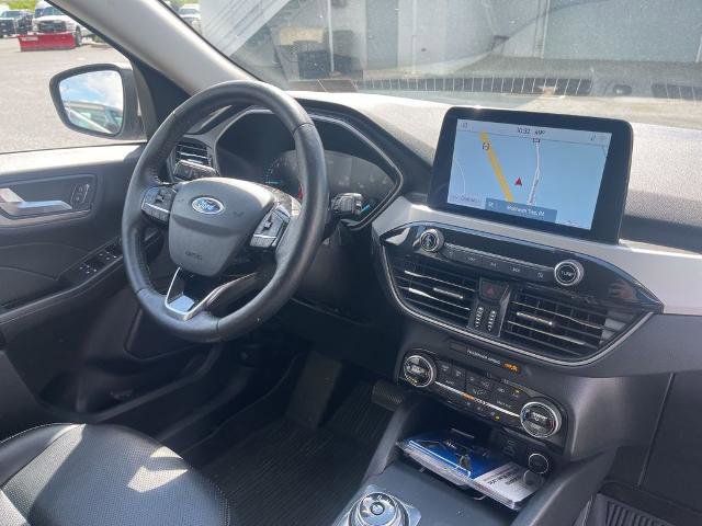 Certified 2021 Ford Escape SEL FWD image 16
