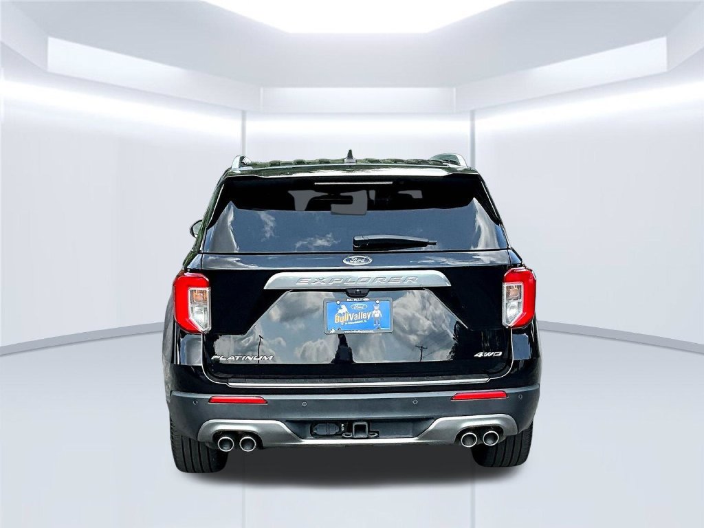 Certified 2024 Ford Explorer Platinum w/ Technology Package AWD/4WD image 7