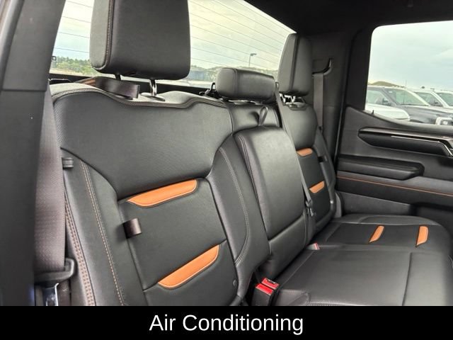 Used 2023 GMC Sierra 1500 AT4 w/ Technology Package AWD/4WD image 21