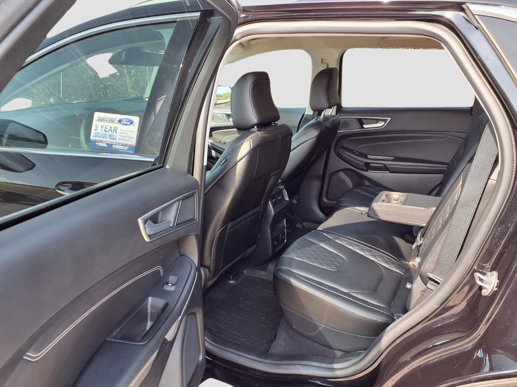 Certified 2024 Ford Edge Titanium AWD/4WD image 35