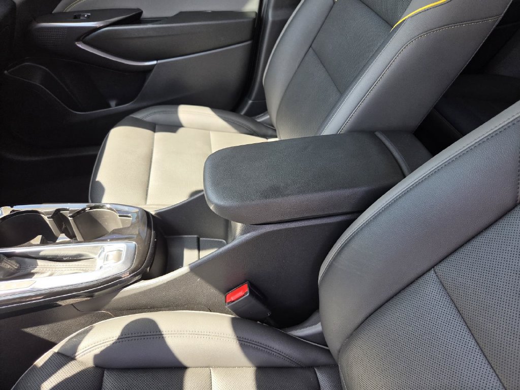 Used 2024 Chevrolet Trax ACTIV FWD image 11