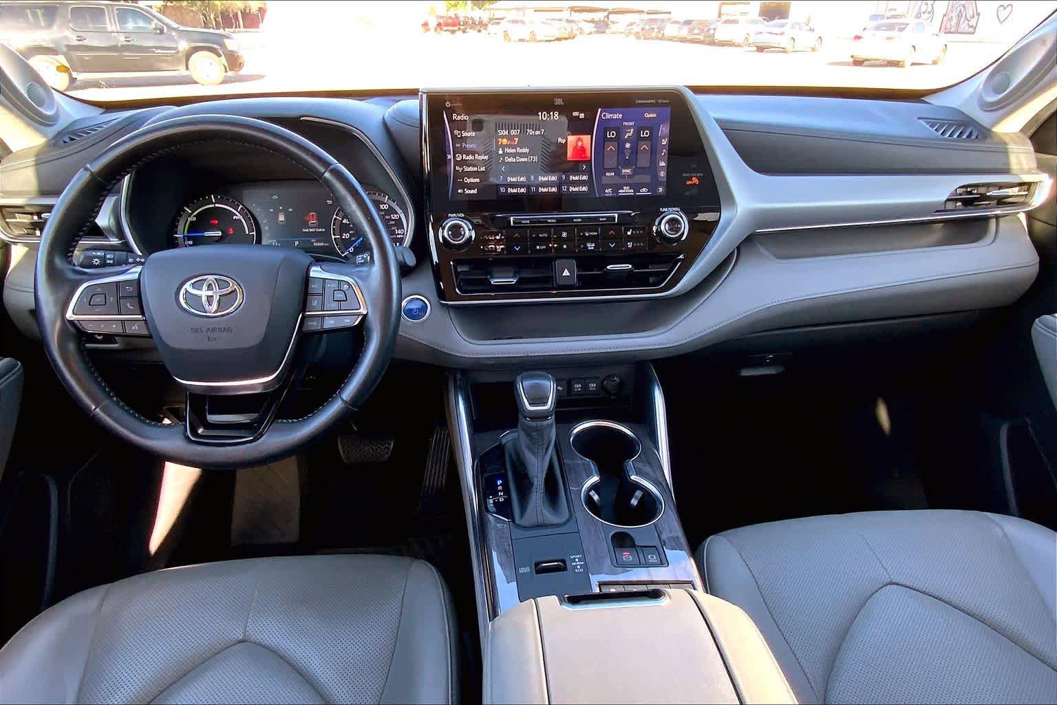 Used 2020 Toyota Highlander Platinum AWD/4WD image 24