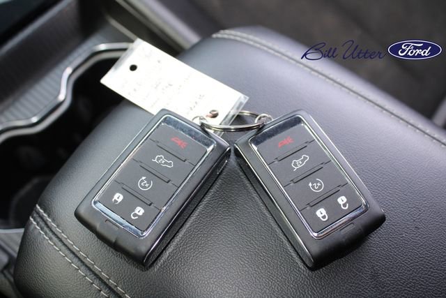 Used 2024 Jeep Grand Cherokee L Laredo AWD/4WD image 20