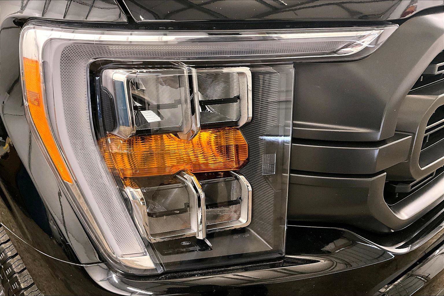 Certified 2022 Ford F150 XLT w/ Equipment Group 302A High image 27