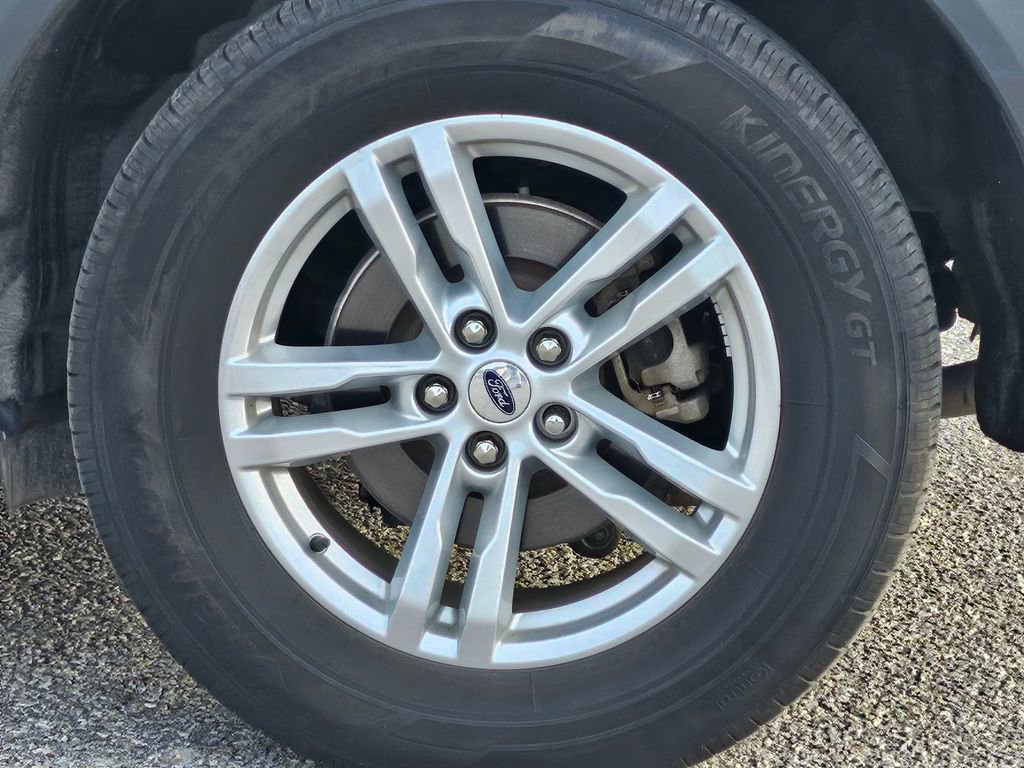 Certified 2023 Ford Explorer XLT w/ Equipment Group 202A image 29