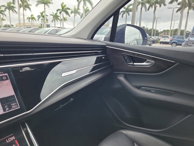 Used 2023 Audi Q7 3.0T Premium image 25