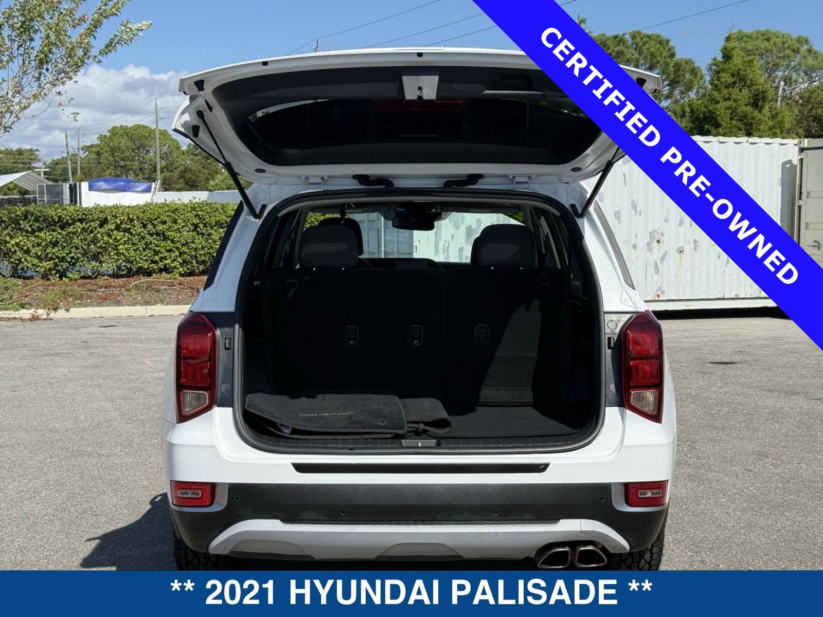 Used 2021 Hyundai Palisade SEL w/ Cargo Package image 13