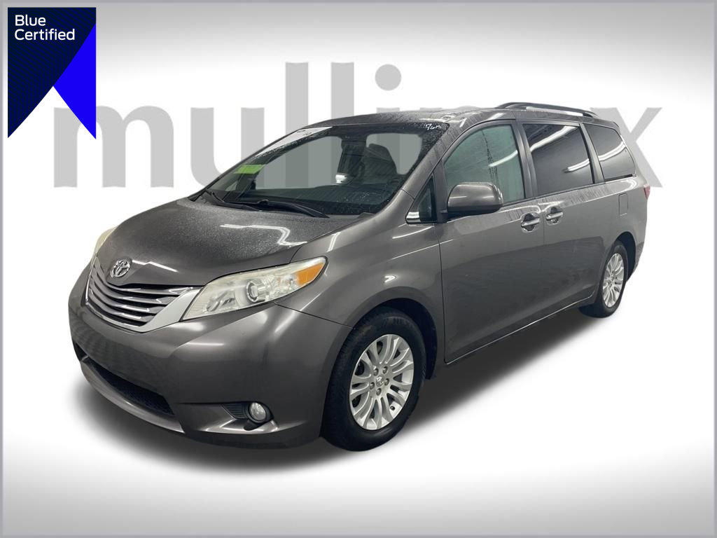 Used 2017 Toyota Sienna XLE Premium