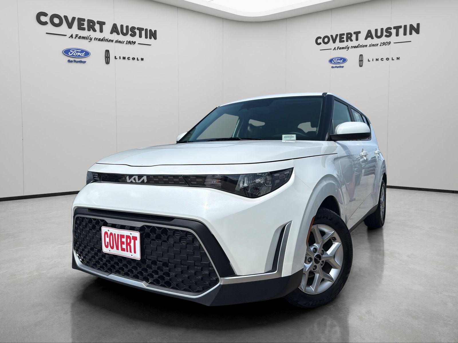 Used 2024 Kia Soul LX w/ Option Group 015