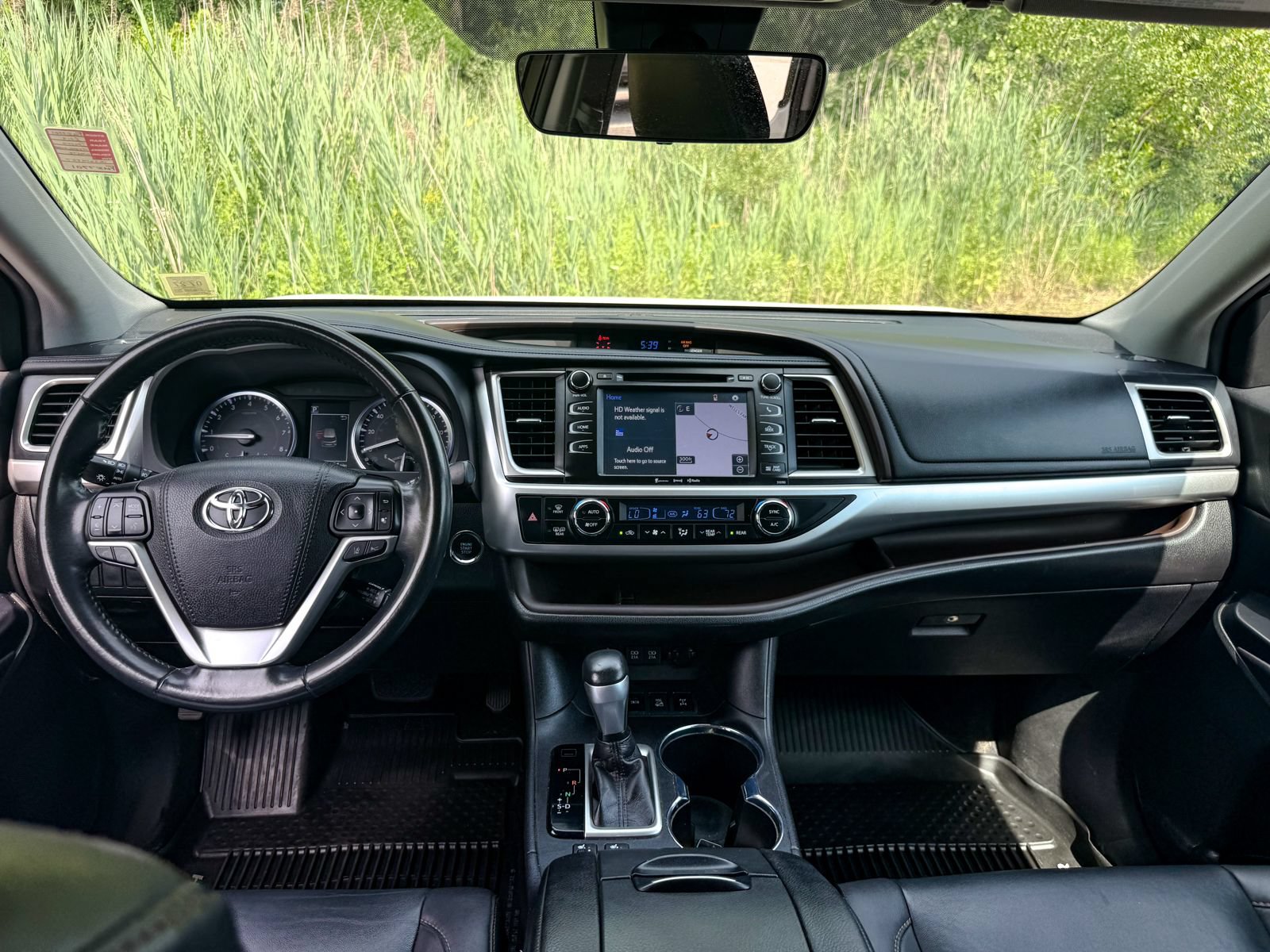 Used 2019 Toyota Highlander XLE AWD/4WD image 21
