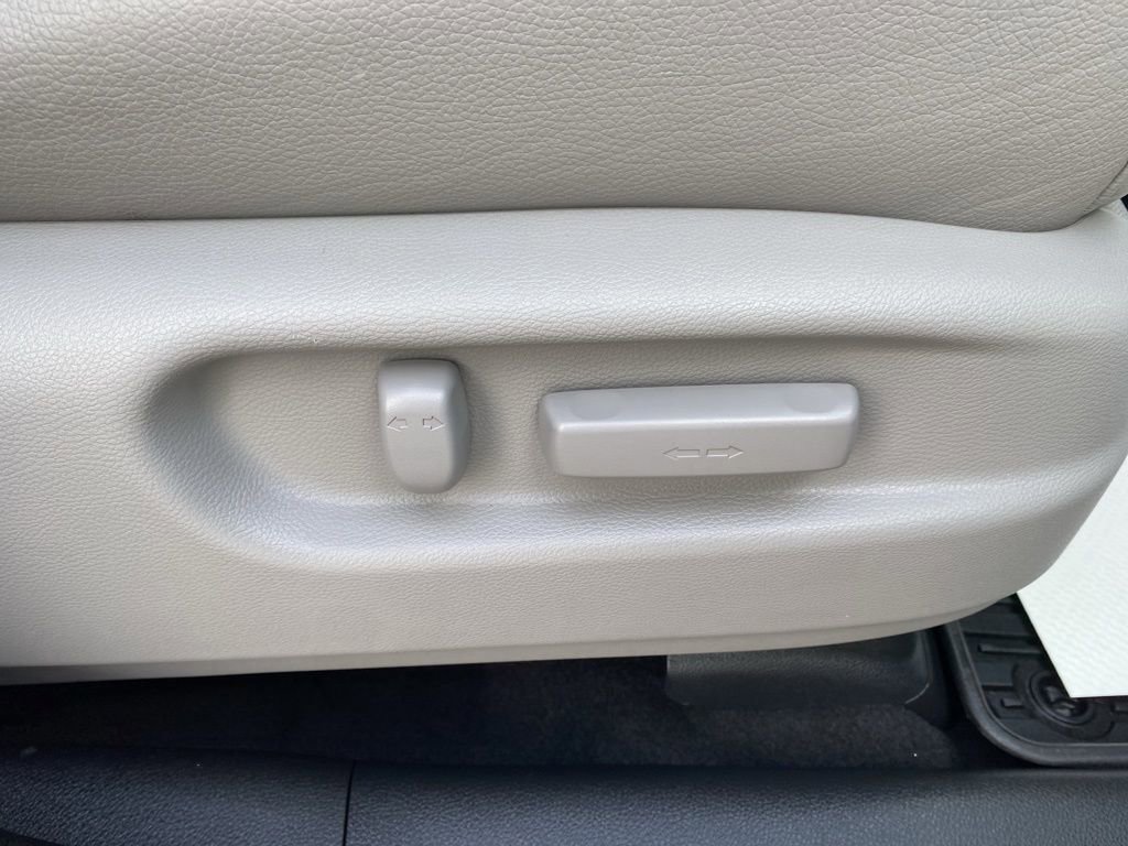 Used 2022 Honda Pilot Elite image 12