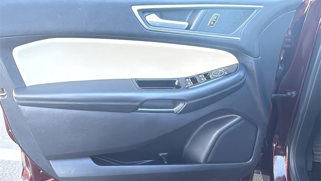 Certified 2019 Ford Edge SEL w/ Equipment Group 201A image 18