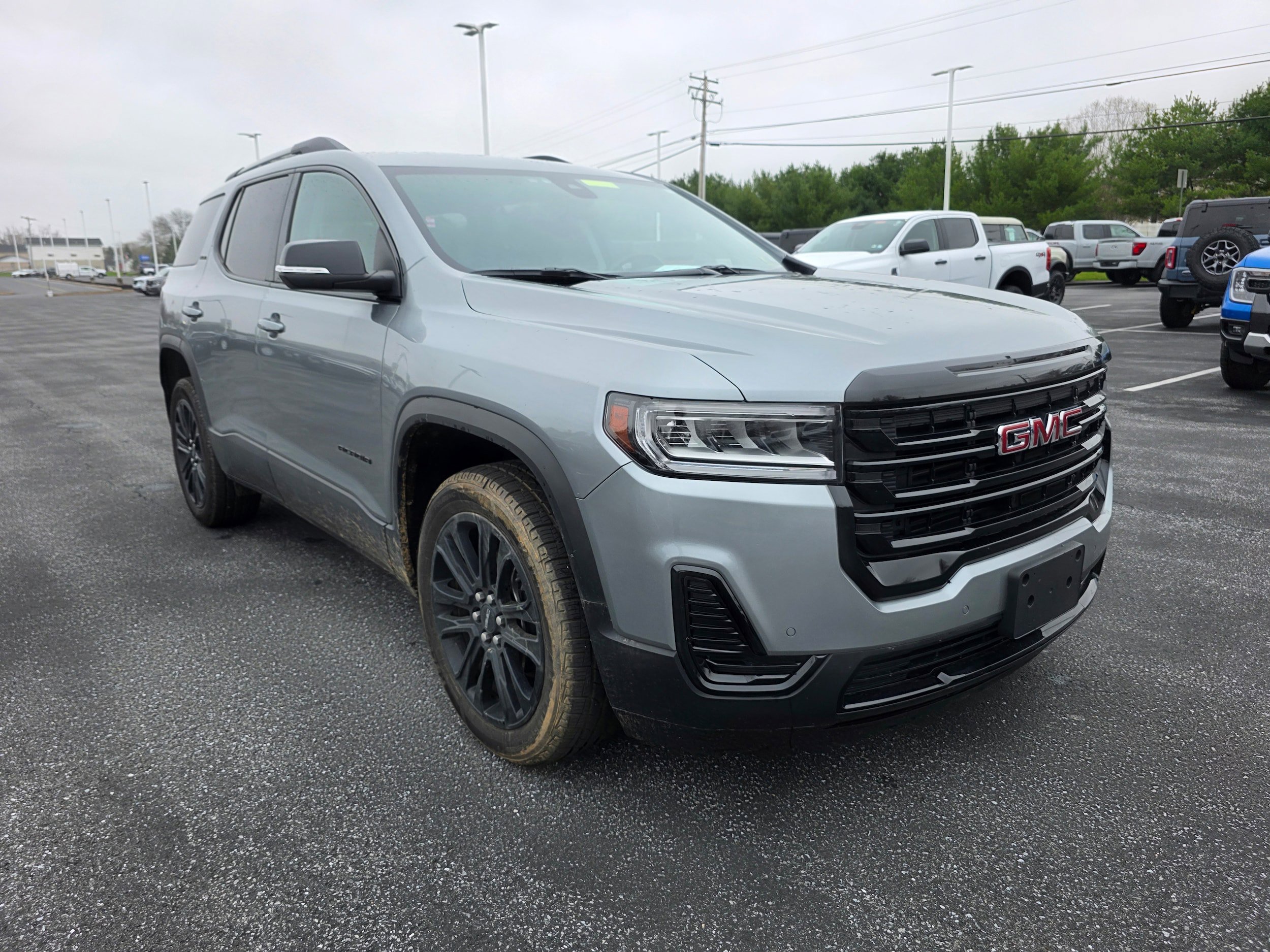 Used 2023 GMC Acadia SLE w/ Driver Convenience Package AWD/4WD image 5