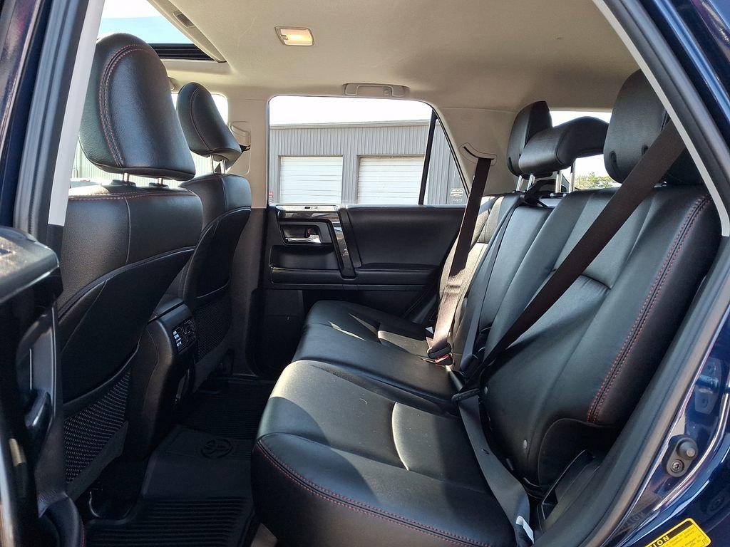 Used 2021 Toyota 4Runner Venture w/ Moonroof Package image 10