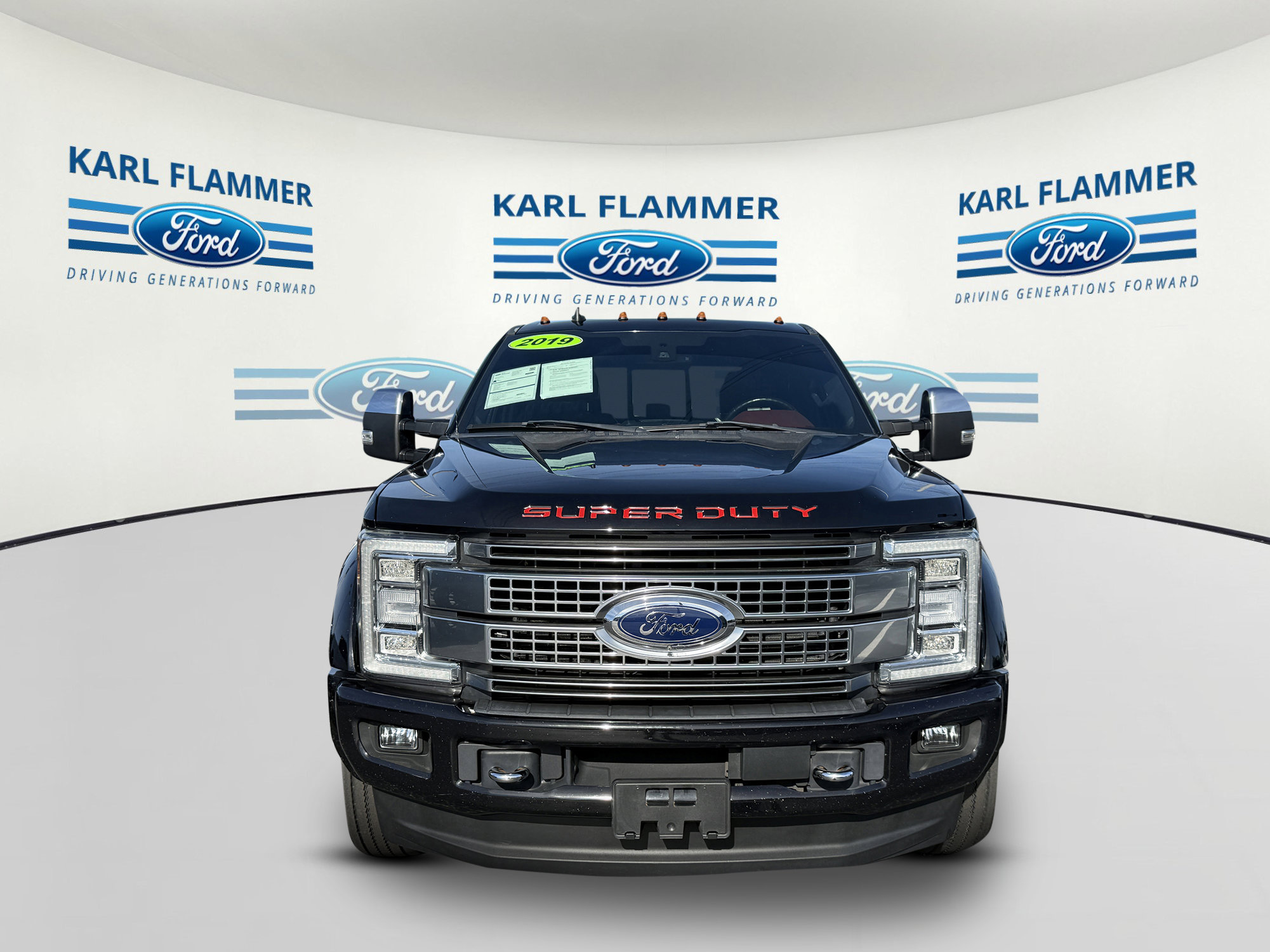 Certified 2019 Ford F450 Platinum w/ Platinum Ultimate Package image 6