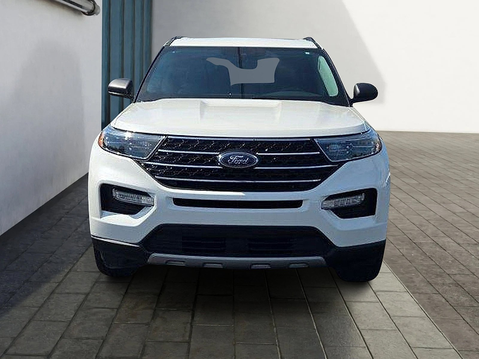 Certified 2023 Ford Explorer XLT w/ Equipment Group 202A AWD/4WD image 8