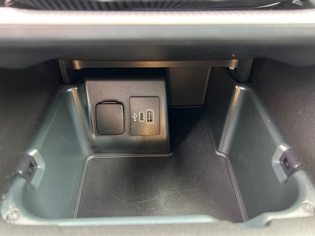 Certified 2025 Ford Explorer ST-Line AWD/4WD image 21