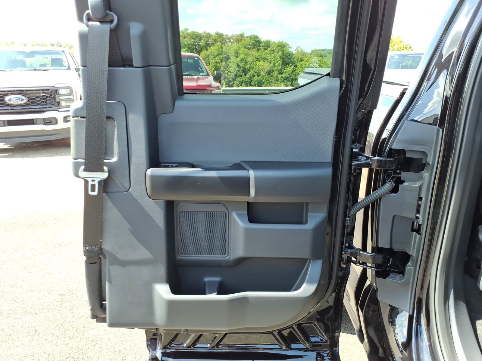 Certified 2025 Ford F150 STX AWD/4WD image 8