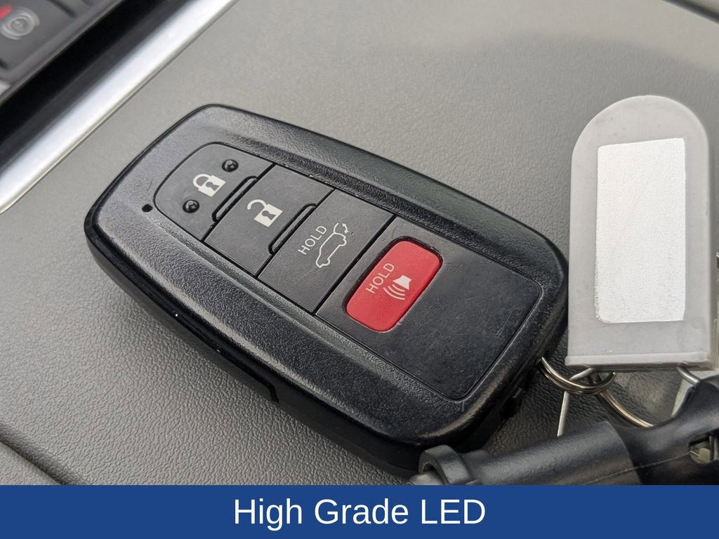 Used 2023 Toyota Highlander Platinum image 30