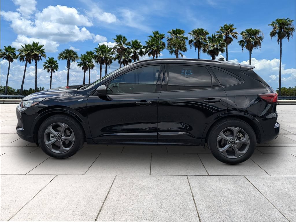 Certified 2024 Ford Escape ST-Line w/ Tech Pack #1 FWD image 4