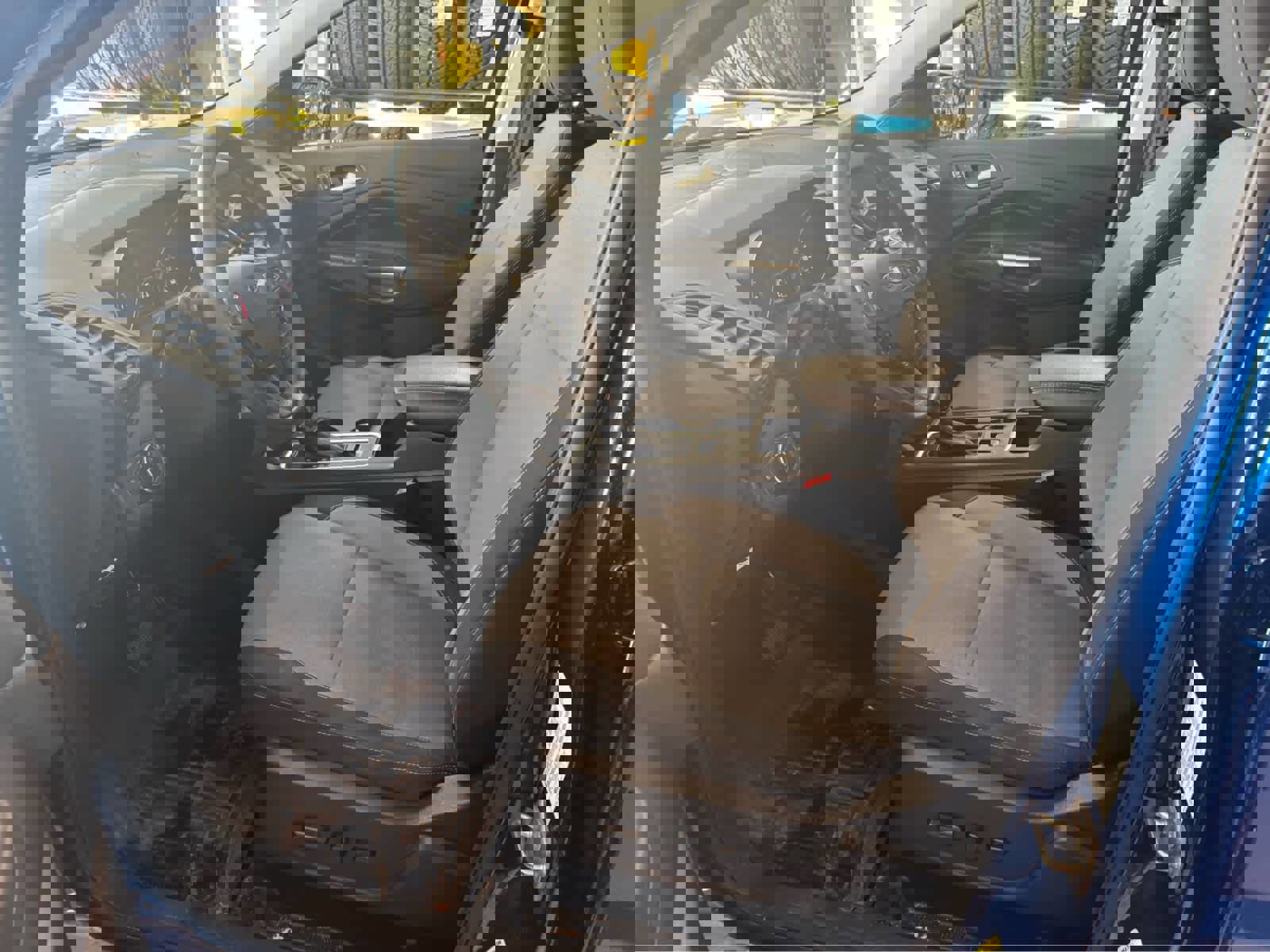 Certified 2018 Ford Escape SE w/ SE Sync 3 Package image 11