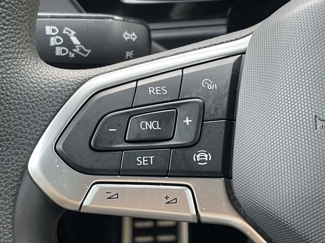 Used 2023 Volkswagen Jetta Sport image 19