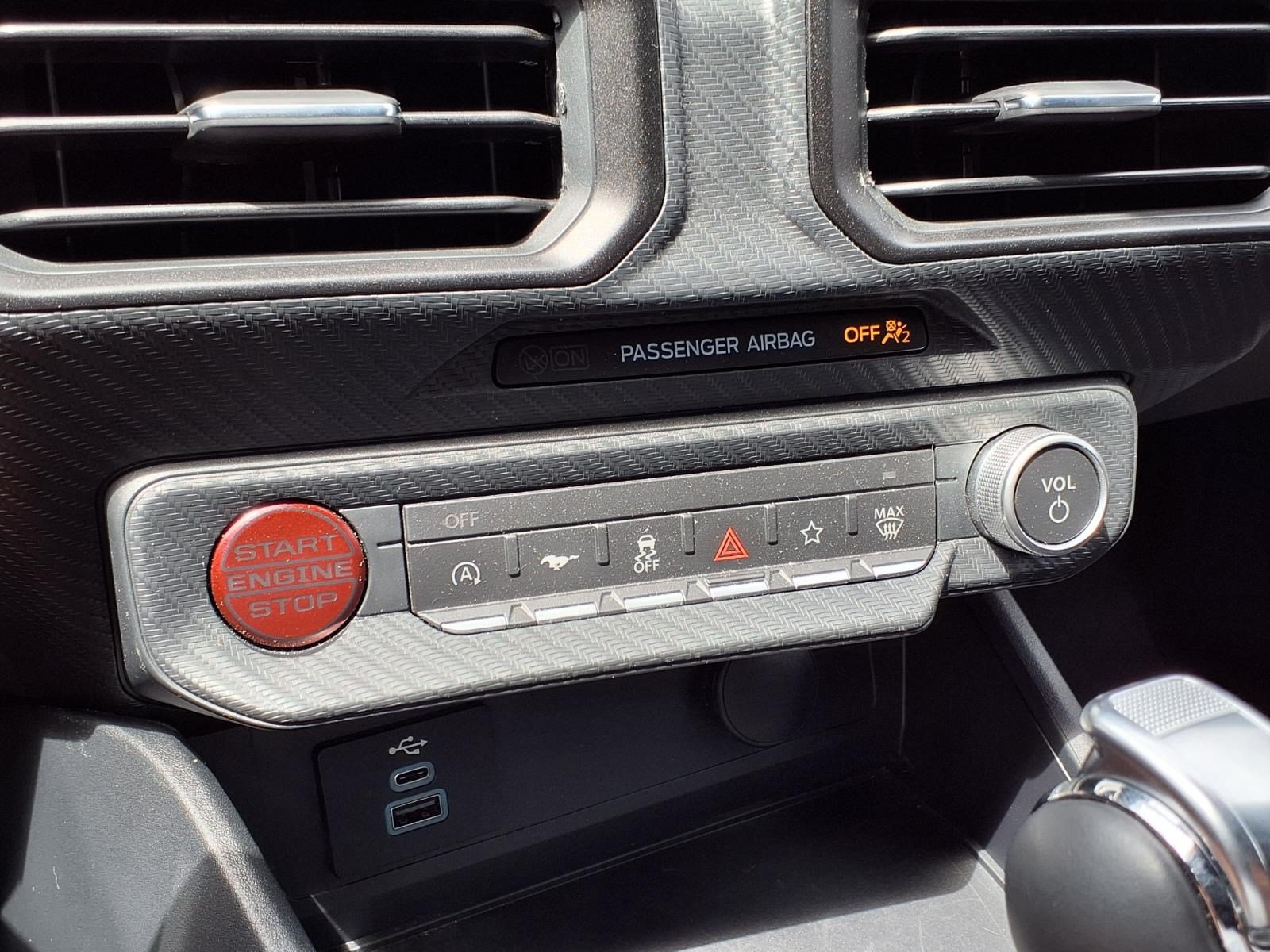 Certified 2025 Ford Mustang Coupe RWD image 18