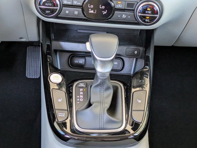 Used 2025 Kia Soul EX image 16