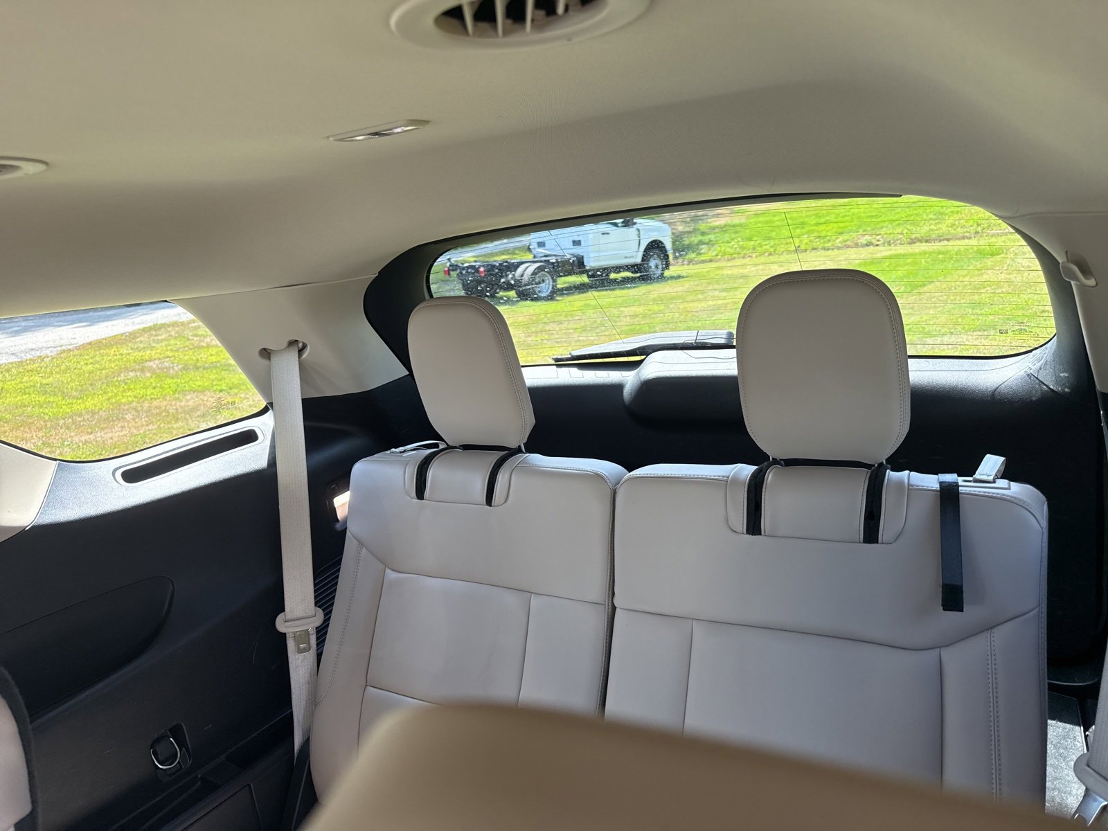 Certified 2022 Ford Explorer XLT w/ Equipment Group 202A image 12