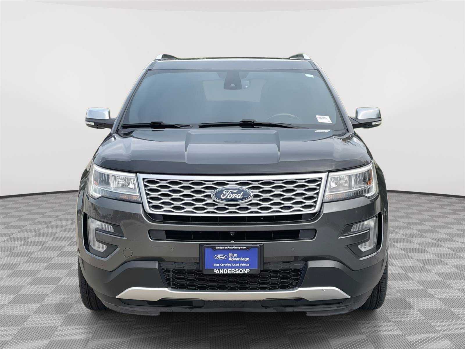 Certified 2017 Ford Explorer Platinum AWD/4WD image 4