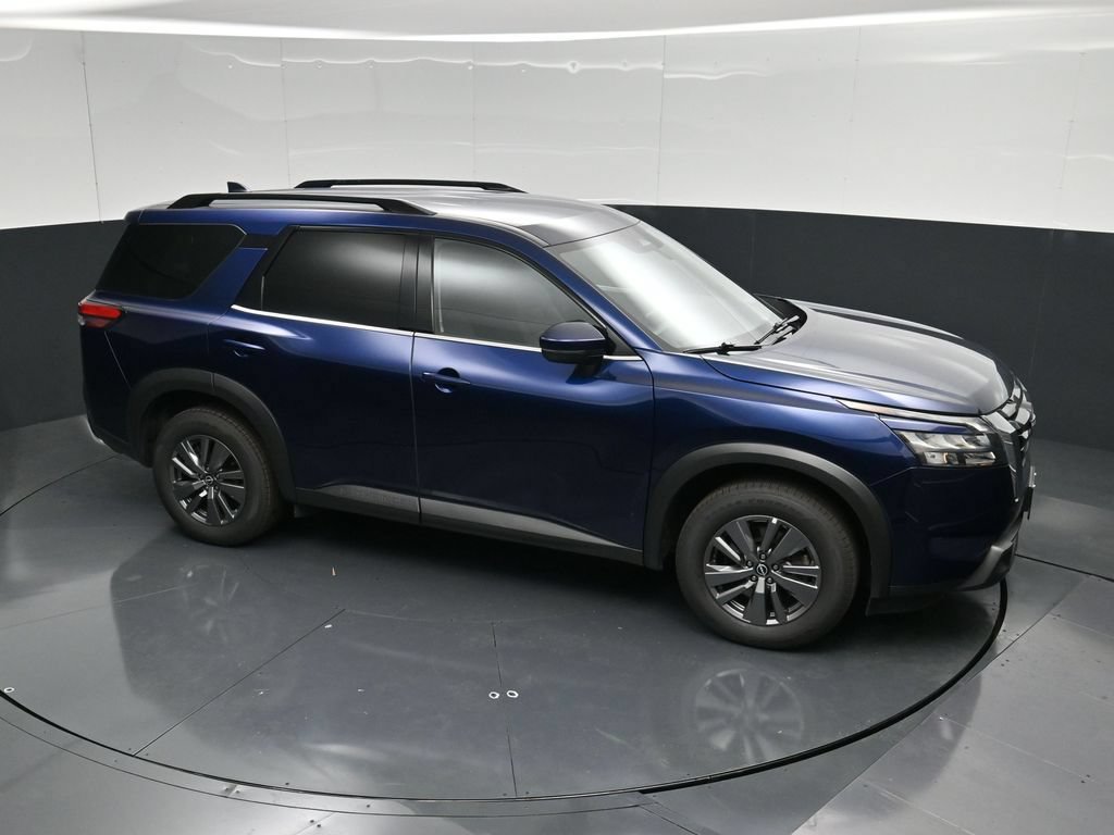 Used 2025 Nissan Pathfinder SV AWD/4WD image 46