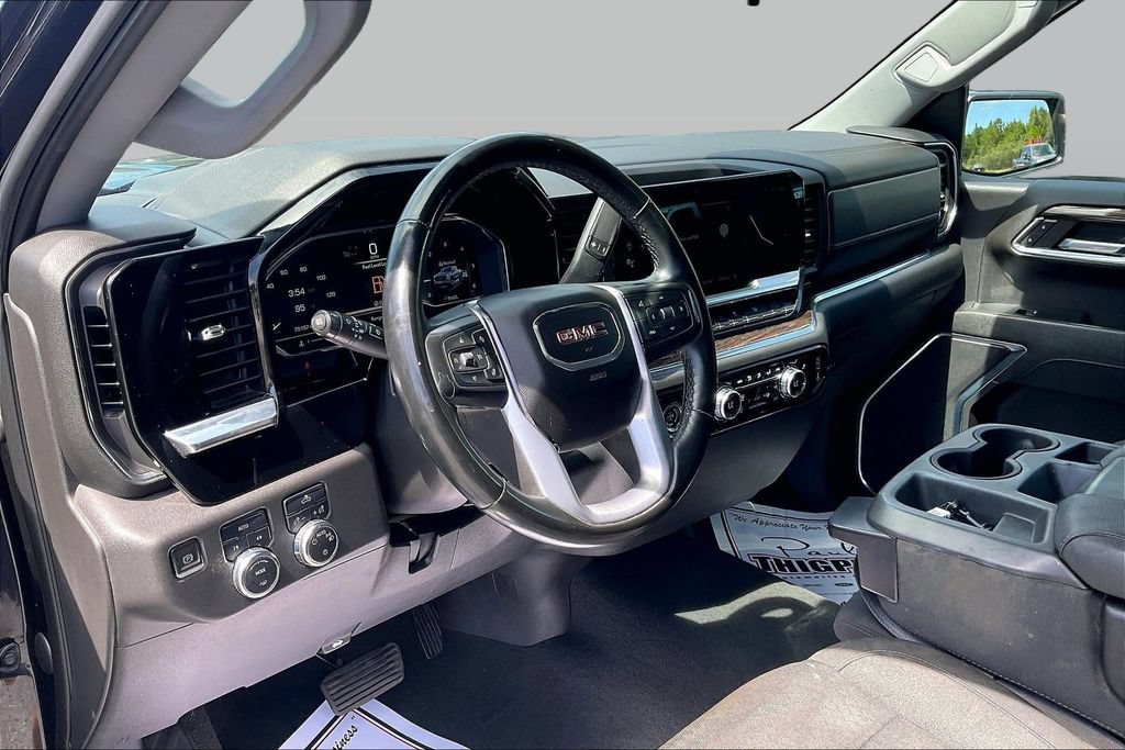 Used 2023 GMC Sierra 1500 SLE AWD/4WD image 14