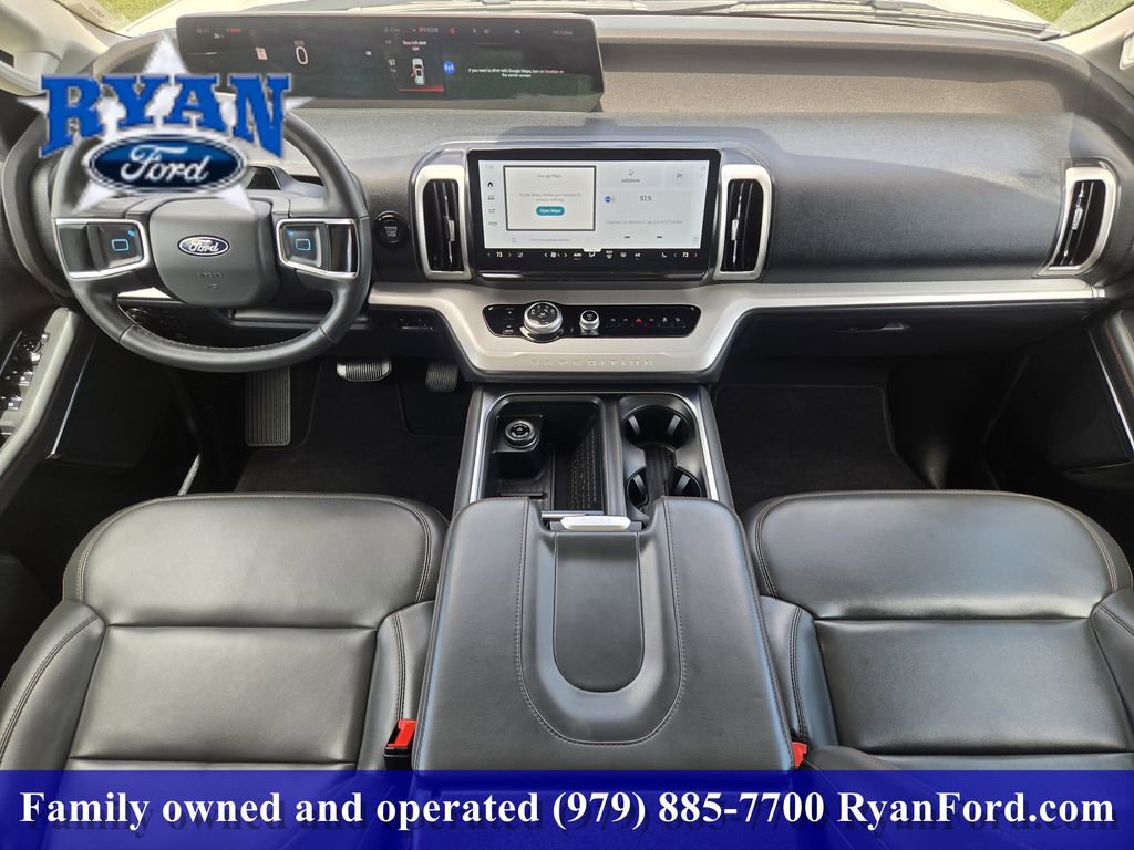 Certified 2025 Ford Expedition Active AWD/4WD image 19