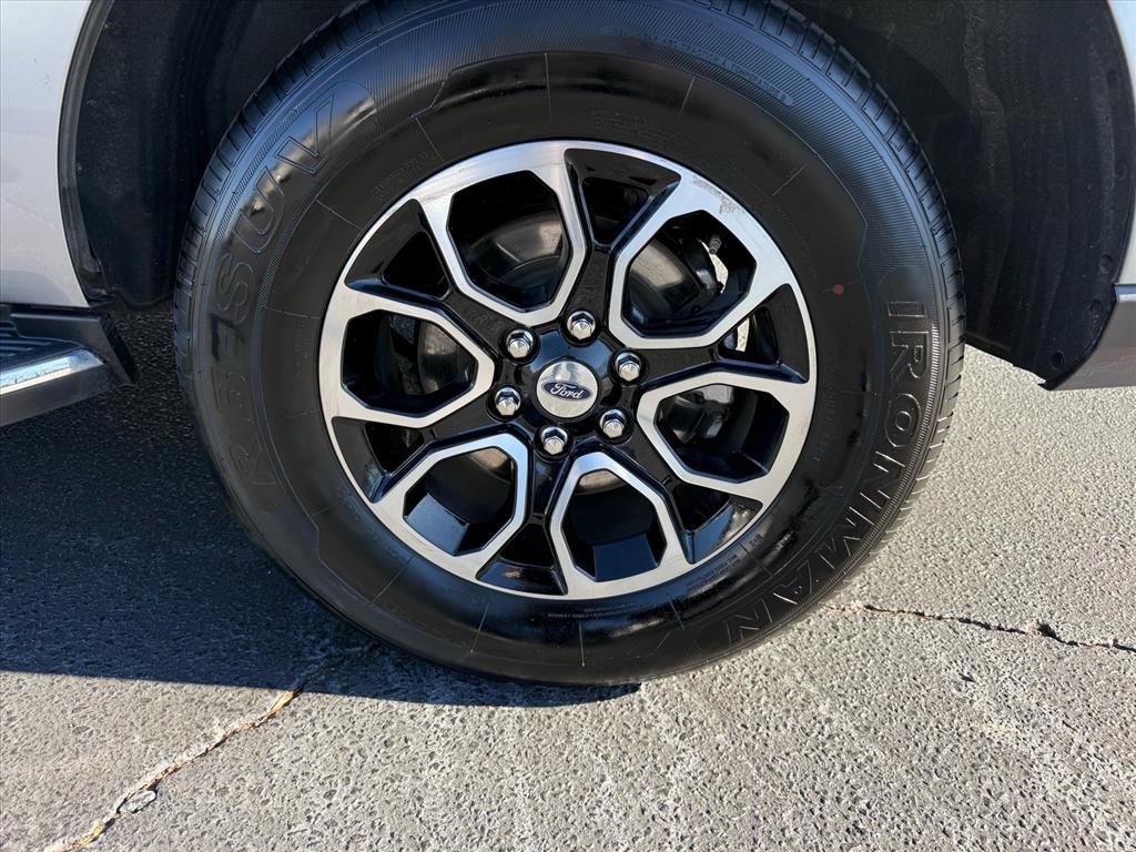 Certified 2023 Ford Expedition Max XLT image 16