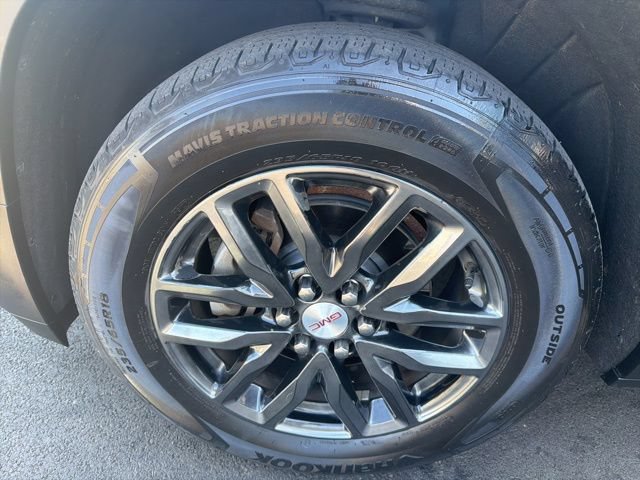 Used 2018 GMC Acadia SLT w/ LPO, Floor Liner Package AWD/4WD image 25