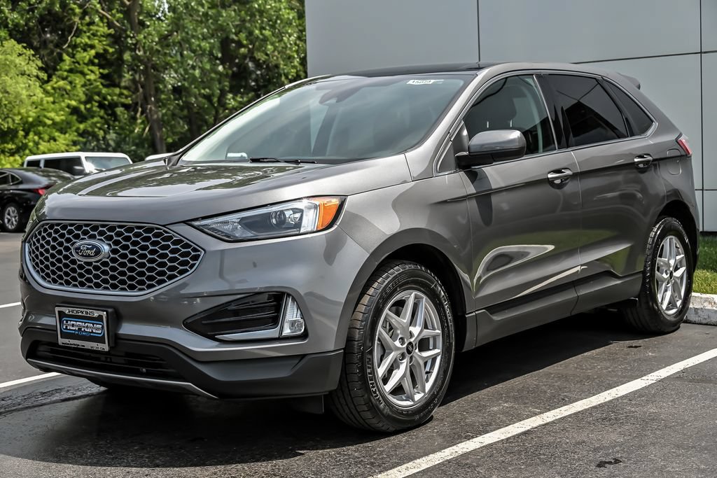 Certified 2023 Ford Edge SEL w/ Convenience Package AWD/4WD image 5