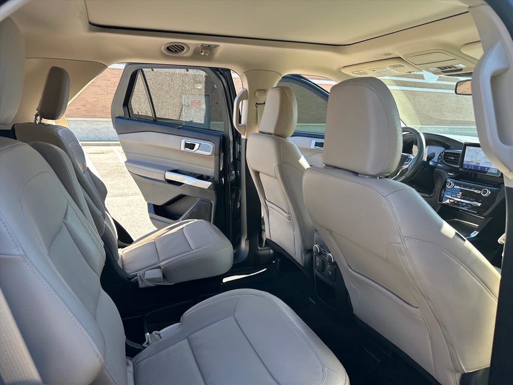 Certified 2021 Ford Explorer Limited w/ Equipment Group 301A image 25