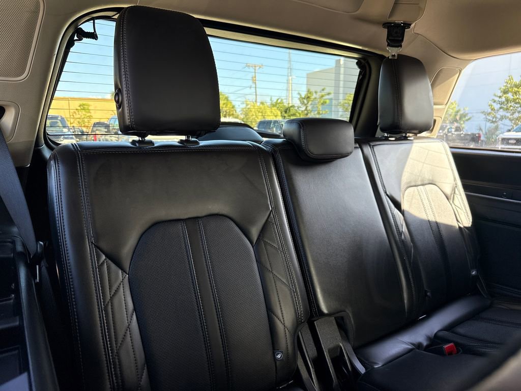 Certified 2019 Ford Expedition Platinum image 31
