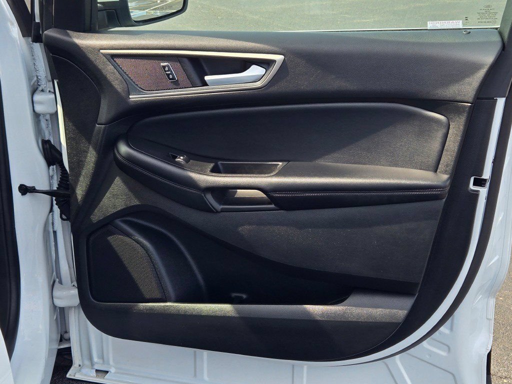 Certified 2024 Ford Edge SEL AWD/4WD image 6