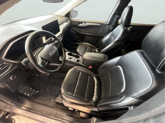Certified 2024 Ford Escape Platinum AWD/4WD image 18