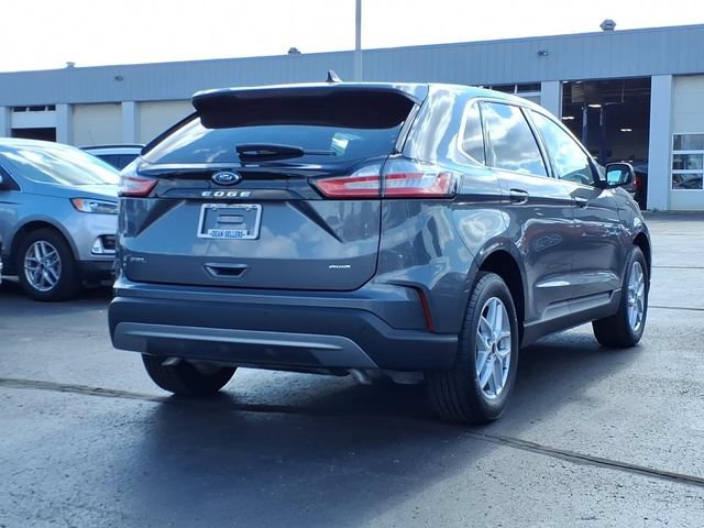 Certified 2024 Ford Edge SEL w/ Convenience Package AWD/4WD image 4
