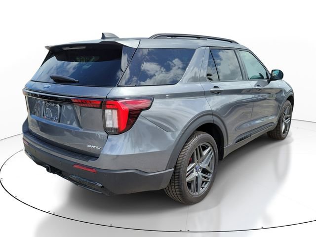 Certified 2025 Ford Explorer ST-Line w/ ST-Line Street Pack AWD/4WD image 2