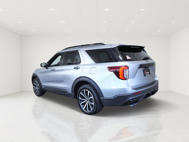 Certified 2020 Ford Explorer ST w/ Premium Technology Package AWD/4WD image 4