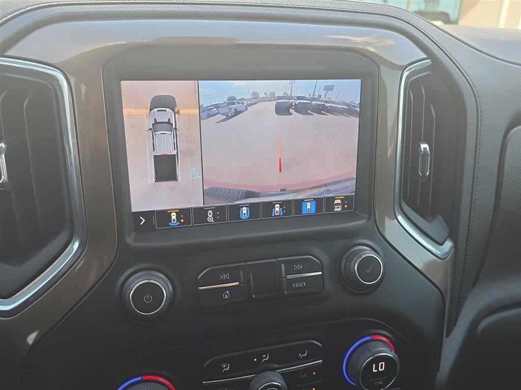 Used 2022 Chevrolet Silverado 2500 High Country w/ Technology Package AWD/4WD image 21