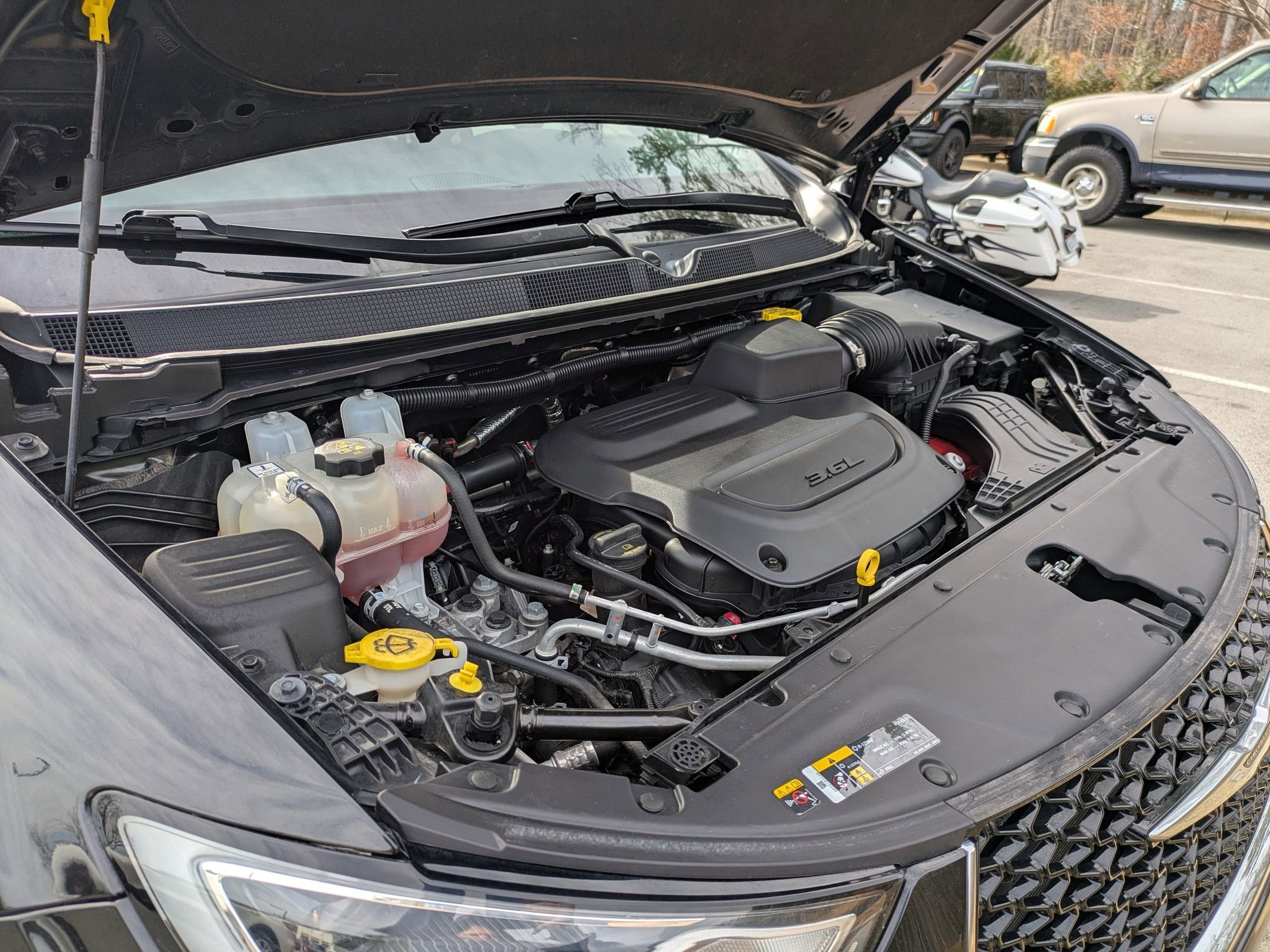 Used 2023 Chrysler Pacifica Touring-L image 37